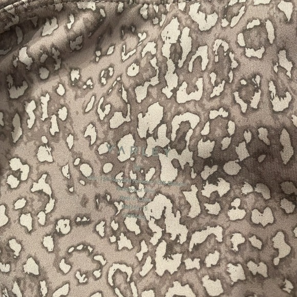 VARLEY Workout Pants - Picture 2 of 2